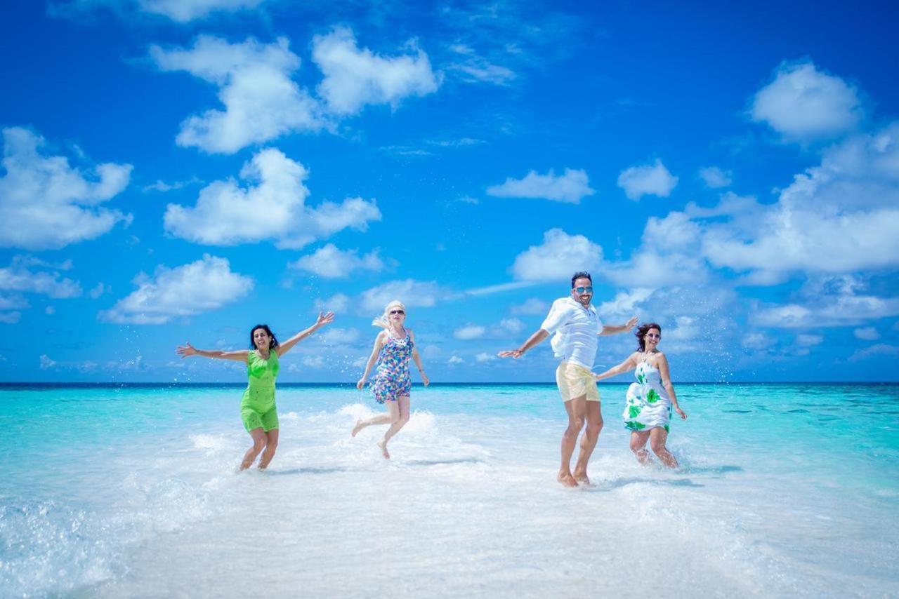 Готель Venturo Maldives Маафуші Екстер'єр фото