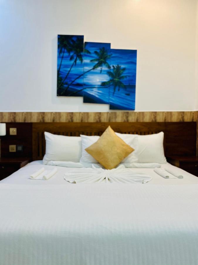 Готель Venturo Maldives Маафуші Екстер'єр фото